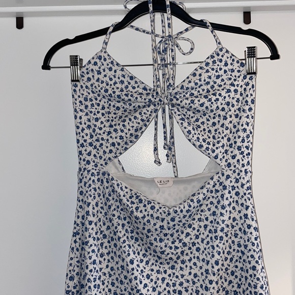 Le Lis Floral Dress - Picture 2 of 5